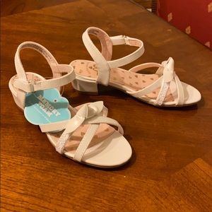 Girl’s white size 12 medium dress sandals